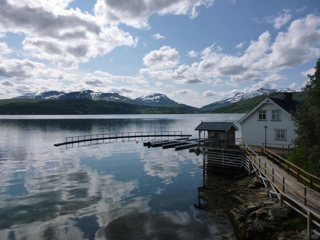 Furoy Hotel Apartments And Boating Sorreisa Room photo